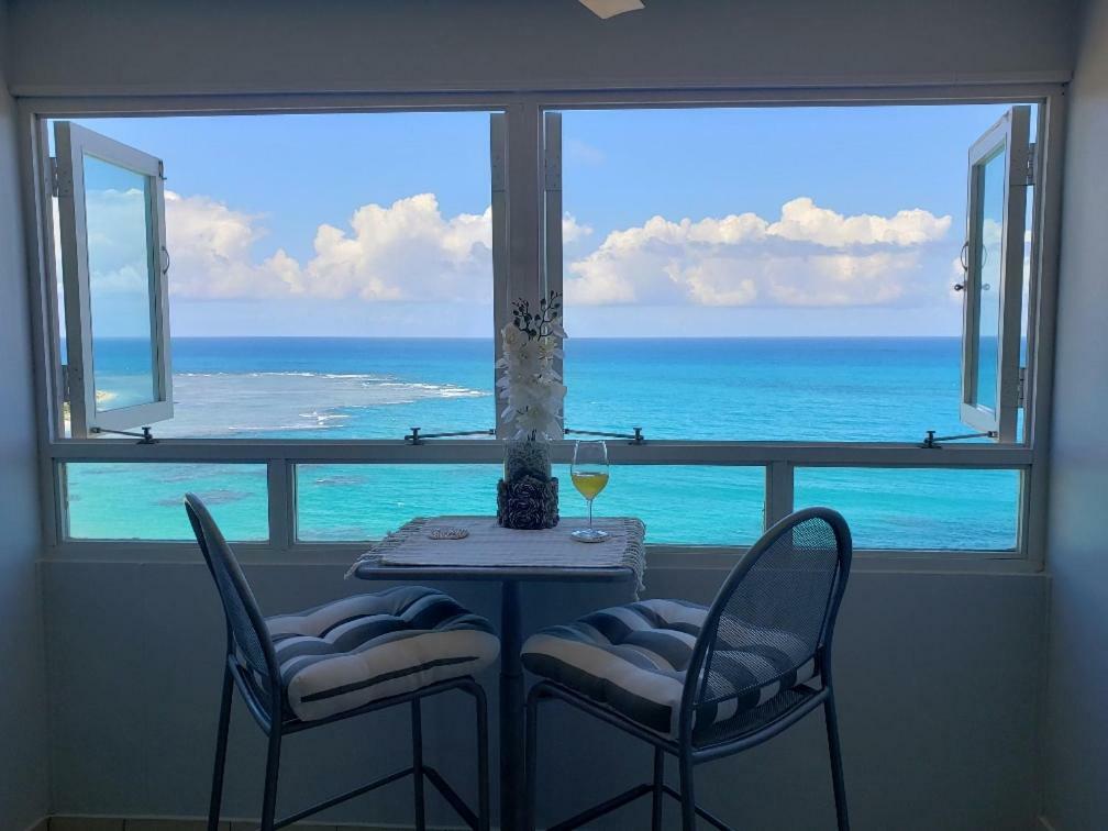 Breezy Beachfront Property With View Of Paradise Luquillo Buitenkant foto