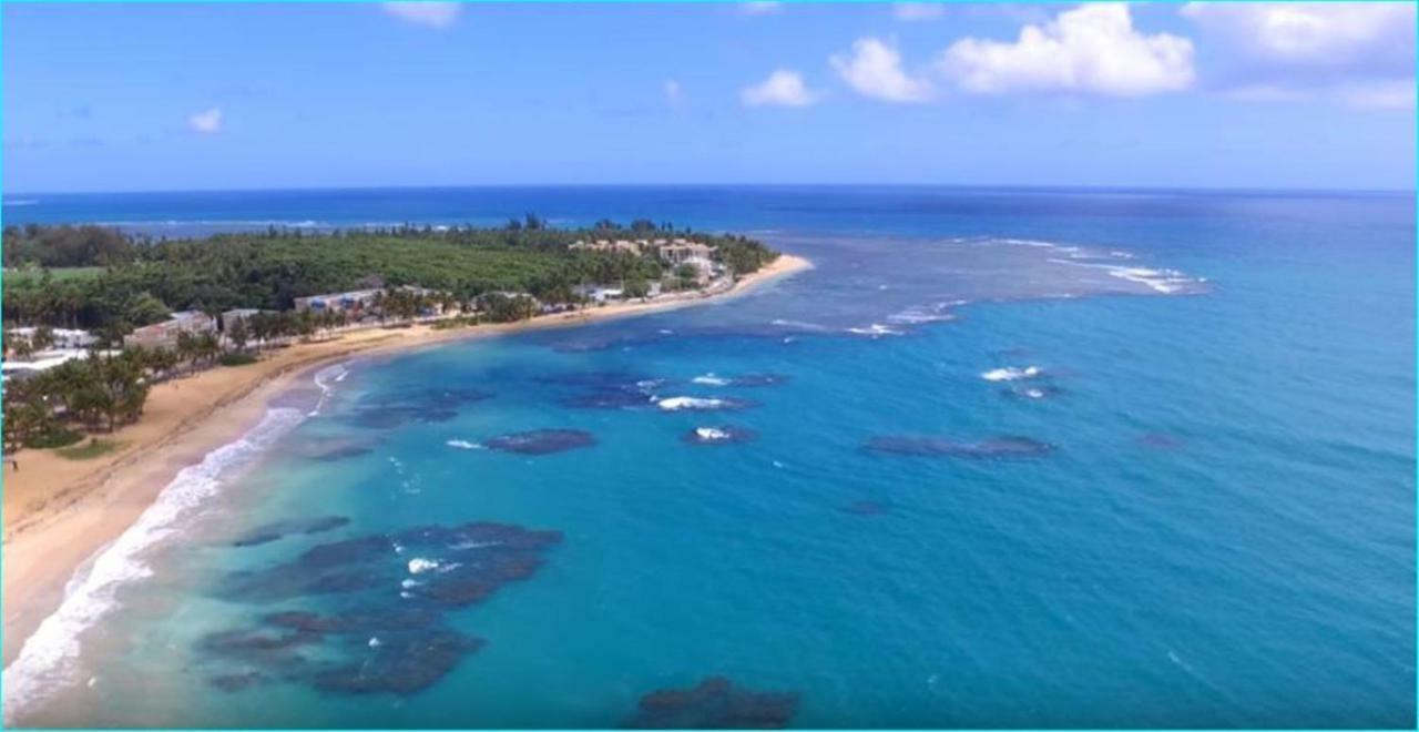 Breezy Beachfront Property With View Of Paradise Luquillo Buitenkant foto