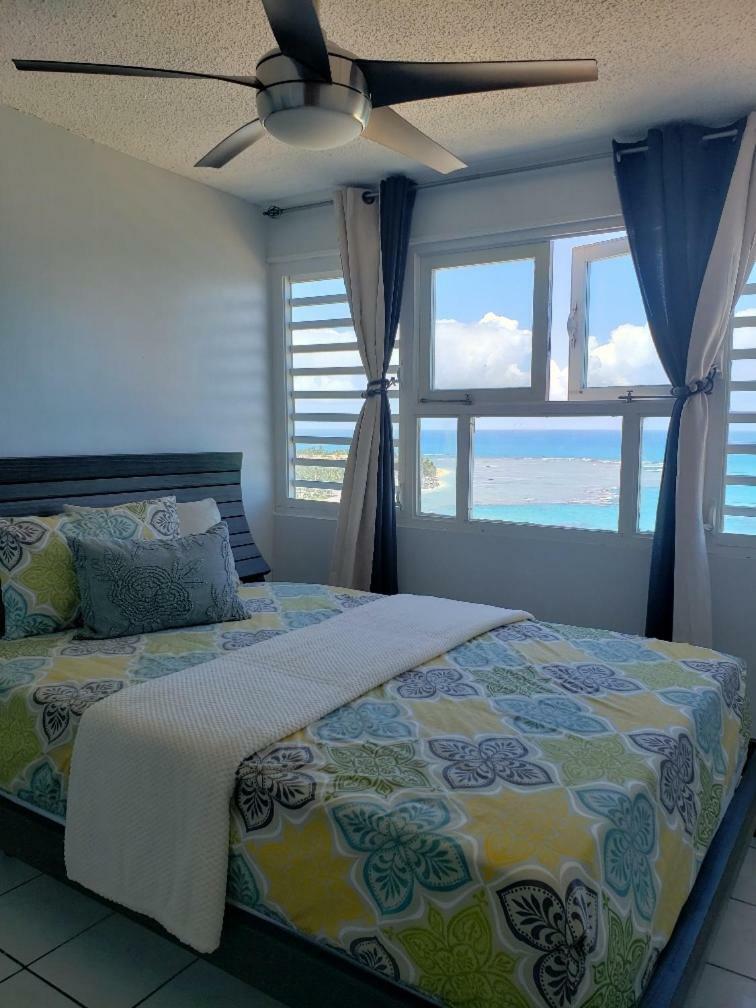 Breezy Beachfront Property With View Of Paradise Luquillo Buitenkant foto