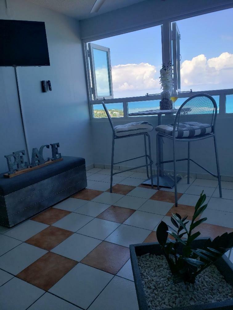 Breezy Beachfront Property With View Of Paradise Luquillo Buitenkant foto